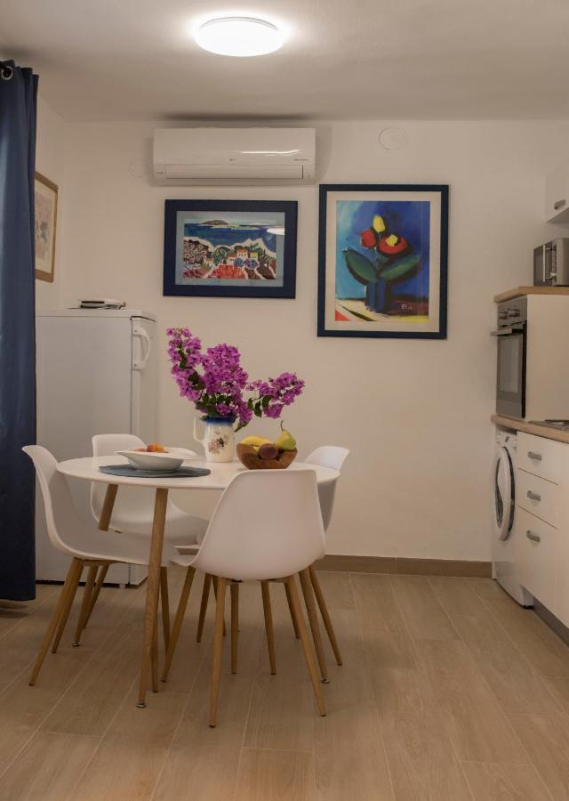 Studio Apartman Roza Ston Exteriör bild