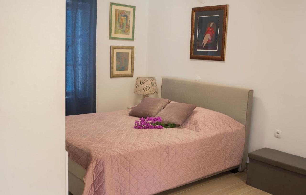 Studio Apartman Roza Ston Exteriör bild